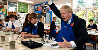 Boris Johnson mène une étonnante campagne