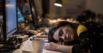 Napflix, una plataforma española para dormir la siesta