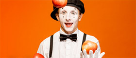 Clown jongleur